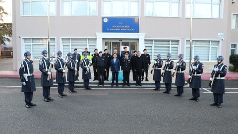 İlhami Aktaş, İl Jandarma Komutanlığında incelemelerde bulundu