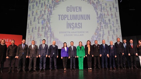 İlhami Aktaş'ın katılımıyla 'Güven Toplumunun İnşası ve Şiddetle Mücadele' eğitimi düzenlendi