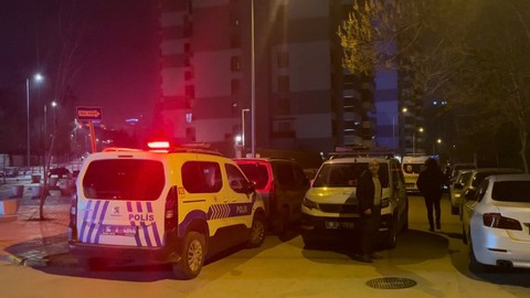 Adres sorduğu kişiyi "Ne demek adresi bilmiyorsun" deyip vurdu