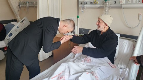 Ali Yıldırım Sezer'den hastane ziyareti