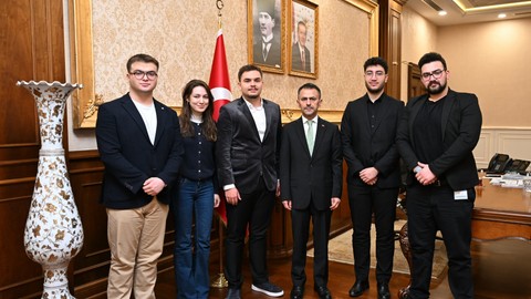 KOÜ Tıp Fakültesi Bilimsel Araştırma Topluluğundan Vali İlhami Aktaş ziyareti