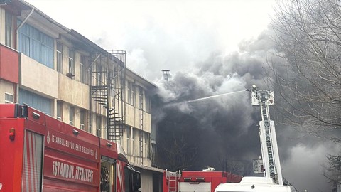 İstanbul'da fabrika yangını!