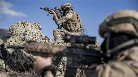 Irak'ın kuzeyinde 11 terörist etkisiz hale getirildi