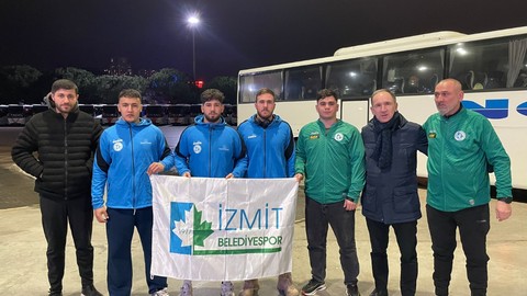 İzmit Belediyespor Güreş Takımı, Türkiye Şampiyonası için Sivas’ta