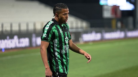 Kocaelispor’da kart sınırında yer alan oyuncular