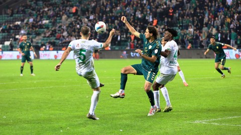 Bir Ahmet gitti, diğer Ahmet geldi!