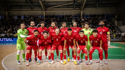 Ege Bilim’li Futsal A Milli Takımı, Slovakya’ya diş geçiremedi