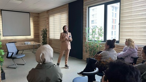 İrem Oturaklıoğlu: Evlilikte sağlıklı iletişim kurmanın yolları anlatıldı