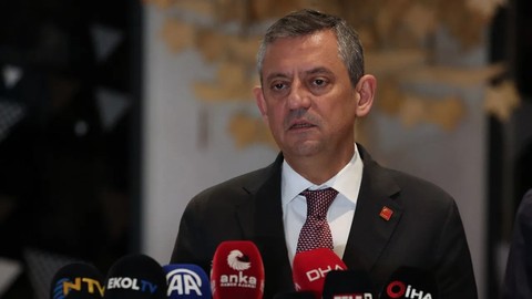 Özgür Özel ilk kez isim verdi: 'İBB'ye kayyum atamak istiyorlar'