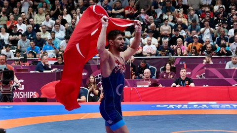 İlk altın Kerem Kamal’dan geldi!