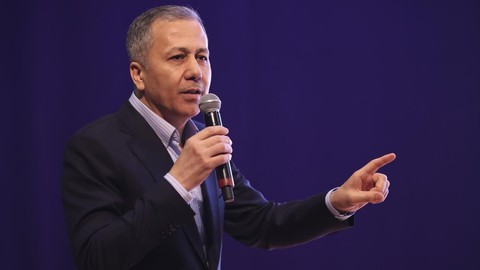 Ali Yerlikaya'dan deprem açıklaması: An itibarıyla herhangi olumsuz bir durum bulunmamaktadır