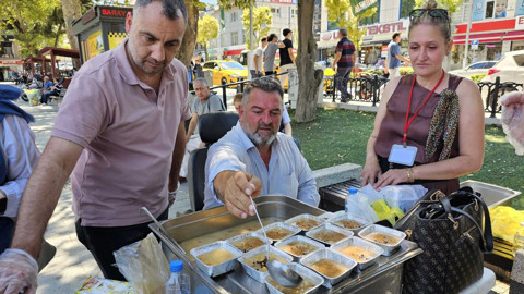 Engelsiz eller Anıtpark’ta buluştu