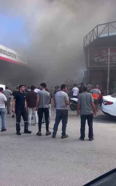 Sanayi sitesinde yangın çıktı! - Resim : 4