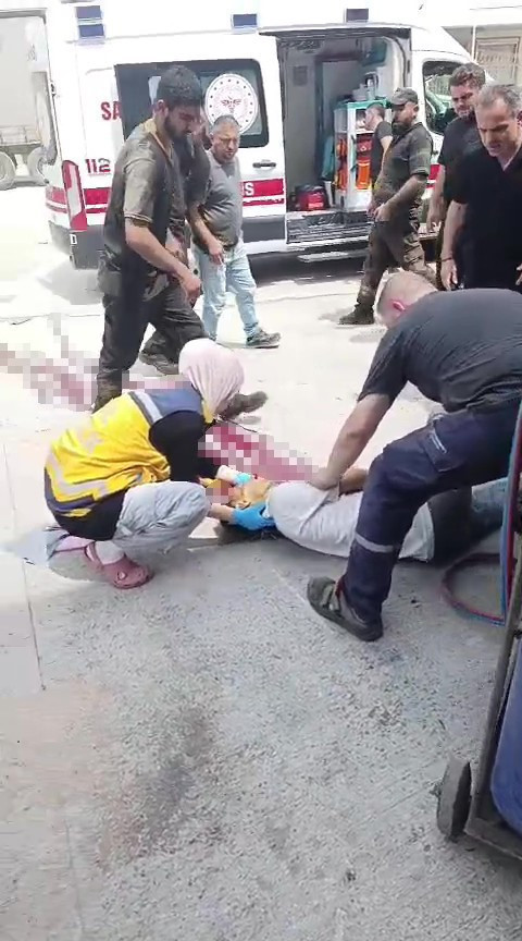 Damper kapağı aniden kapandı... Şoför feci şekilde can verdi! - Resim : 1
