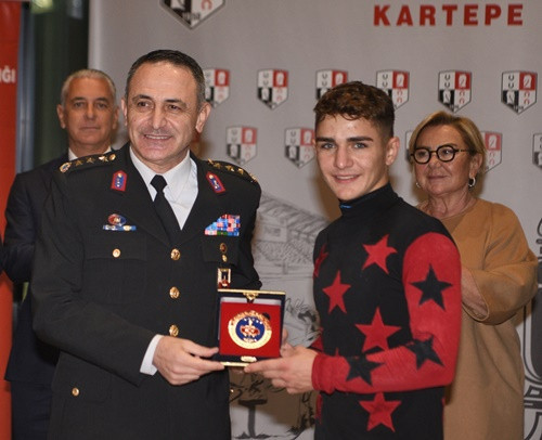 Kocaeli’de atlar Jandarma için koştu! - Resim : 2