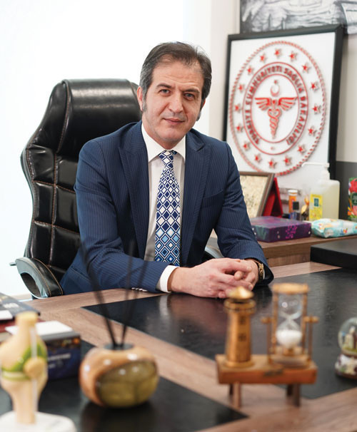 Ünlü doktor Şehir Hastanesi'nden ayrıldı - Resim : 1