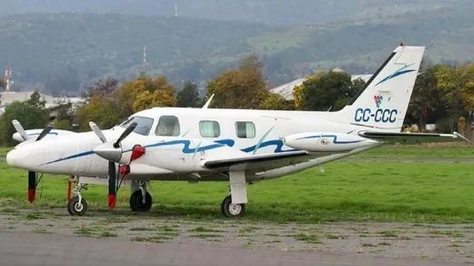 Ambulans uçak düştü! Hayatını kaybedenler var - Resim: 7