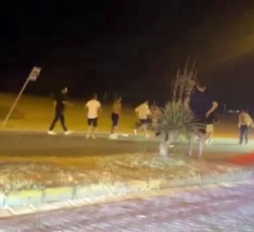 "Yan baktın" kavgası kanlı bitti: Polis yaralandı! - Resim : 2