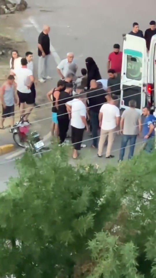 Motosiklet çarptı: 3 yaşındaki çocuk ağır yaralandı - Resim : 1