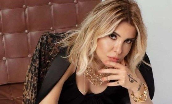 Ünlü İsimlerden gözaltındaki gençler için çağrı! - Resim: 8