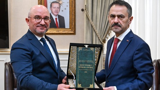 TSE Başkanı Mahmut Sami Şahin, Vali İlhami Aktaş'ı makamında ziyaret etti
