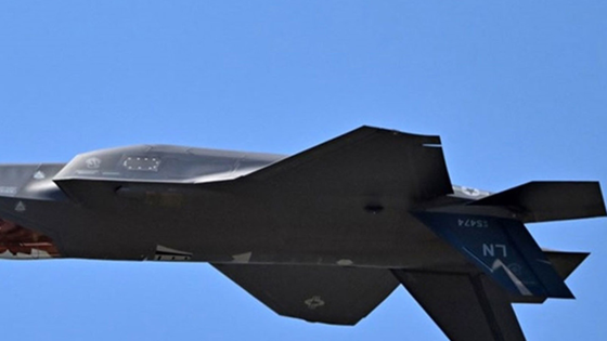 ABD'de savaş uçağı düştü