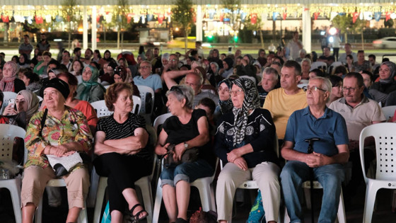 Milli İrade Meydanı'nda sinema keyfi...