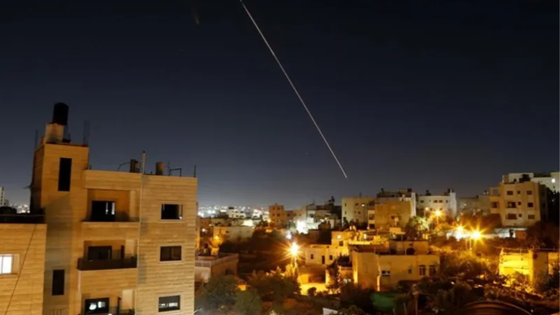 İsrail bir ülkeyi daha vurdu!