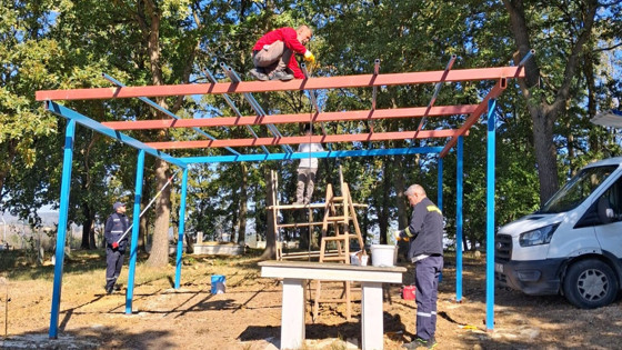 İzmit Belediyesi'nden köye sundurma