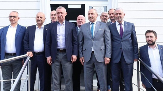 Tahir Büyükakın: Birlik ve beraberlik içinde, el ele vererek bu kenti daha ileriye taşıyoruz