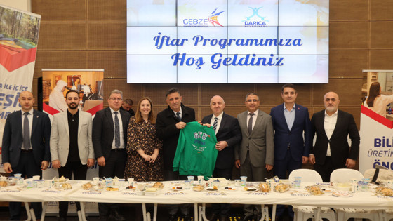 Muzaffer Bıyık, üniversiteli gençlerle iftar sofrasında buluştu