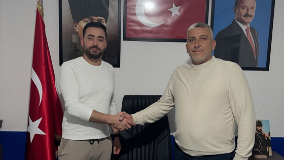 Anahtar Parti Kandıra Gençlik Kolları'nda bayrak değişimi