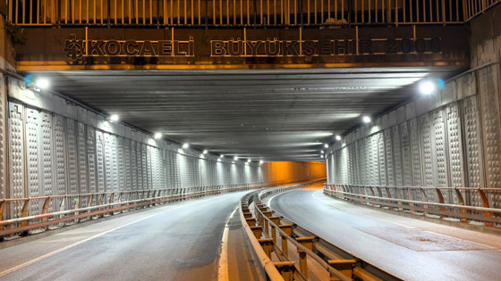 Gebze Eskihisar Feribot Yolu Alt Geçidi'nde LED projektörler yenilendi!