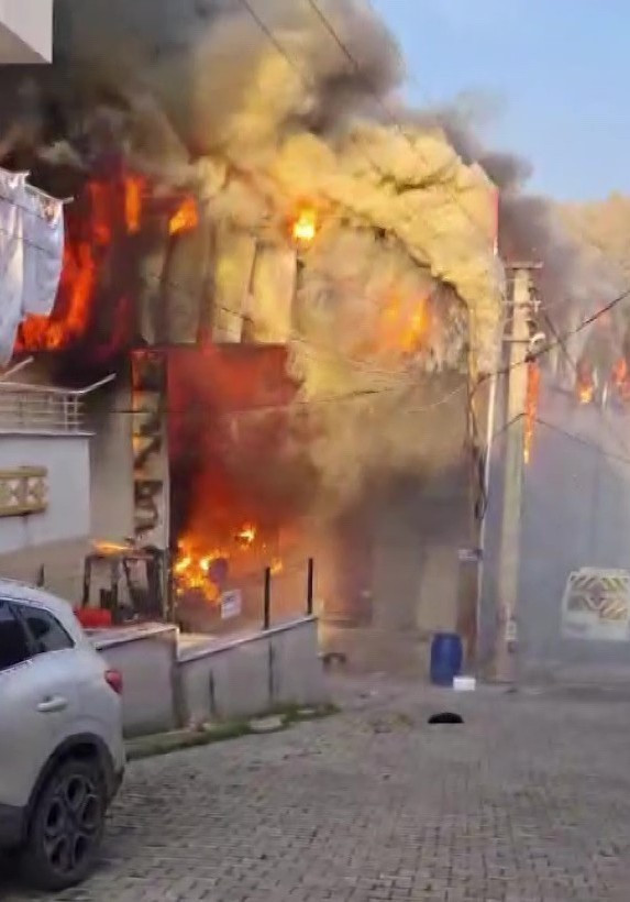 Patrondan nezarethanede para teklifi iddiası: İşçilerin SGK'lı olduğunu söyle - Resim : 4