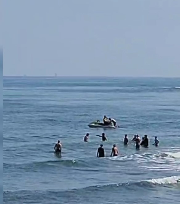 4 kişi boğulma tehlikesi geçirdi! - Resim : 1