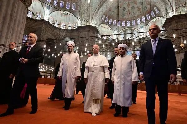 Papa 14. Leo ziyaretinde dikkat çeken ayrıntı - Resim: 4