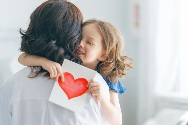 Anneler Günü Kutlama Mesajları ve Sözleri 2025 | Resimli, Duygusal Anneler Günü Kutlama Sözleri - Resim: 6