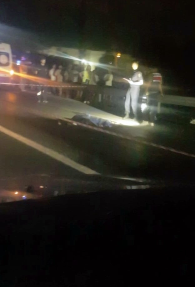 Korkunç kaza! Üzerinden birçok araç geçti! - Resim : 2