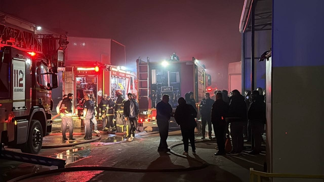 İş yerinde çıkan yangında ölümden döndü! - Resim : 1