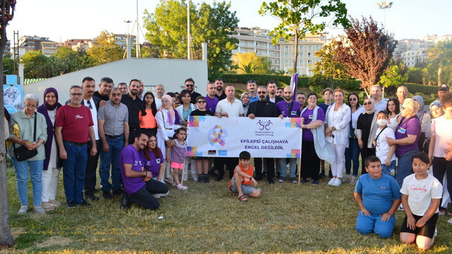 Kocaeli'de epilepsi hastaları için gökyüzüne balonlar bırakıldı - Resim : 2
