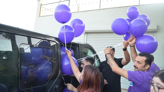 Kocaeli'de epilepsi hastaları için gökyüzüne balonlar bırakıldı - Resim : 1