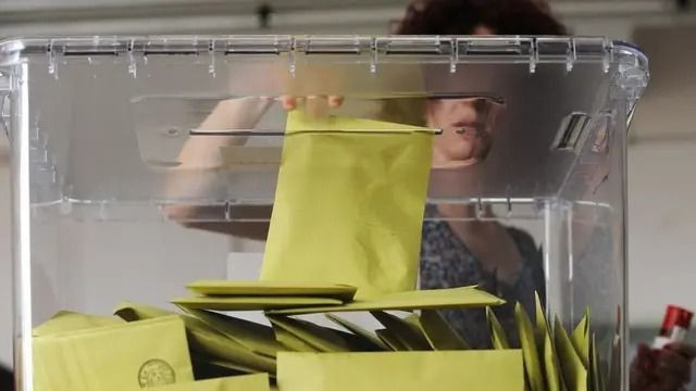 Merak ediliyor... Ara seçim olacak mı? - Resim: 2