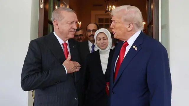 O isim ‘Trump’ın masasındaki Erdoğan anketini’ açıkladı! - Resim: 11