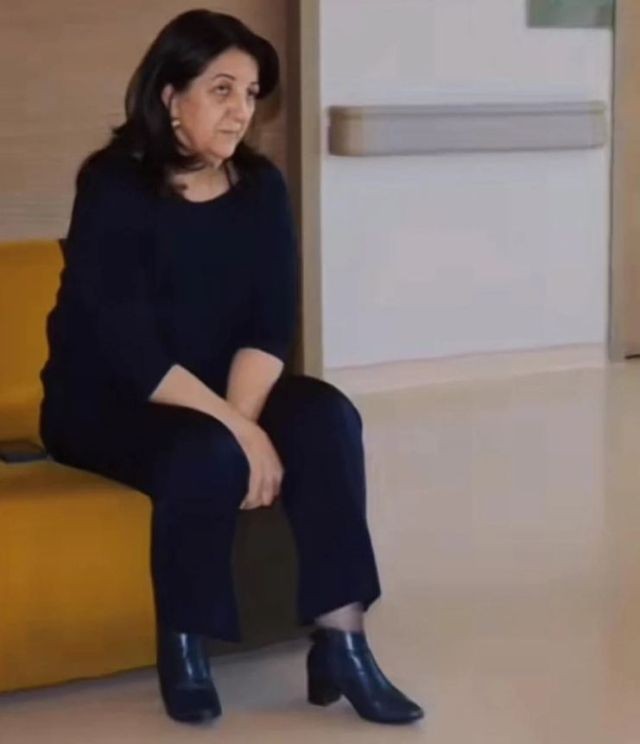 Pervin Buldan üzüntüden çöktü - Resim: 2