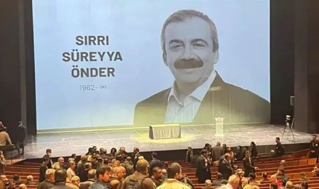 Sağlık sorunlarıyla boğuşan Ahmet Türk AKM'ye böyle geldi! - Resim: 1