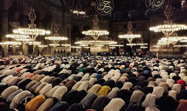KURBAN BAYRAMI NAMAZI KILINIŞI | Bayram Namazı Nasıl Kılınır? - Resim: 7