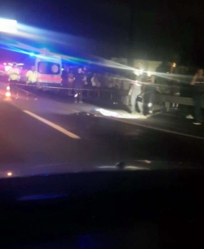 Korkunç kaza! Üzerinden birçok araç geçti! - Resim : 1