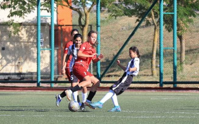 Kocaeli Kadın Futbol Kulübü, Türkiye şampiyonasında! “10-0” - Resim : 9