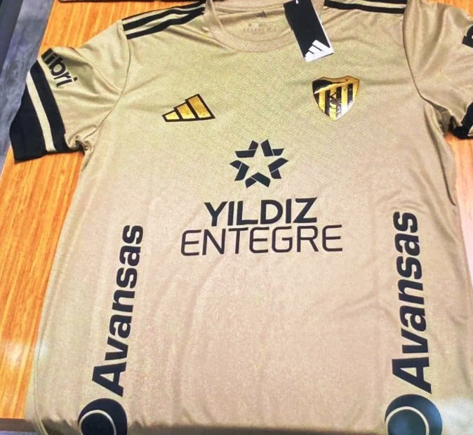 Kocaelispor Süper Lig’de bu formaları giyecek! - Resim : 1