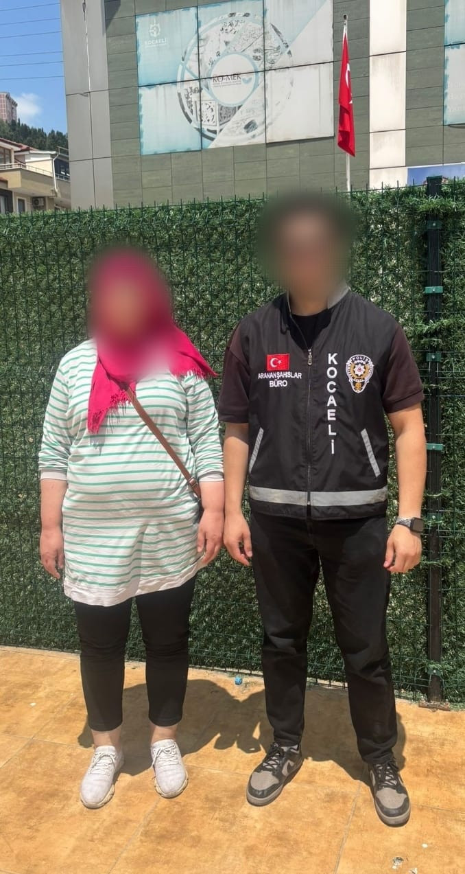 Dolandırıcılık suçundan aranan şahsa operasyon! - Resim : 1